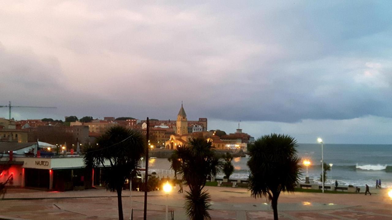 Apartamento La Escalerona Con Vistas Al Mar Apartman Gijón Kültér fotó